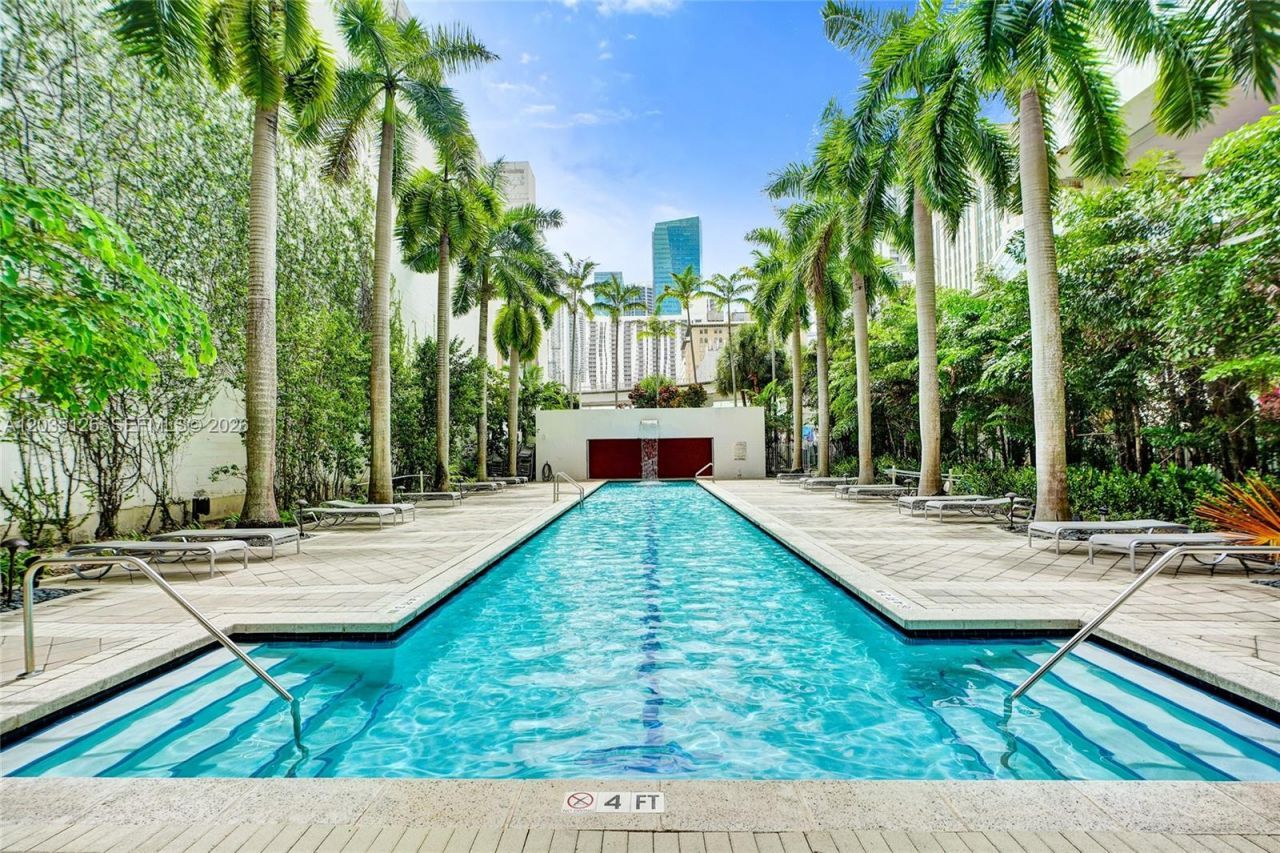 133 NE 2nd Ave, Unit 1013, Miami, FL 33132 Photo