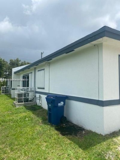 2271/2273 NW 66th St , Miami, FL 33147 Photo