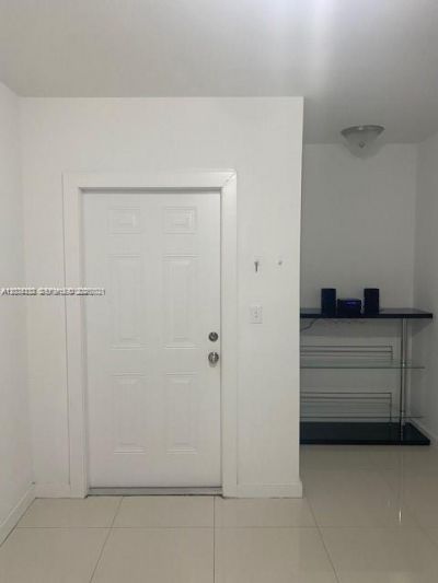 2271/2273 NW 66th St , Miami, FL 33147 Photo