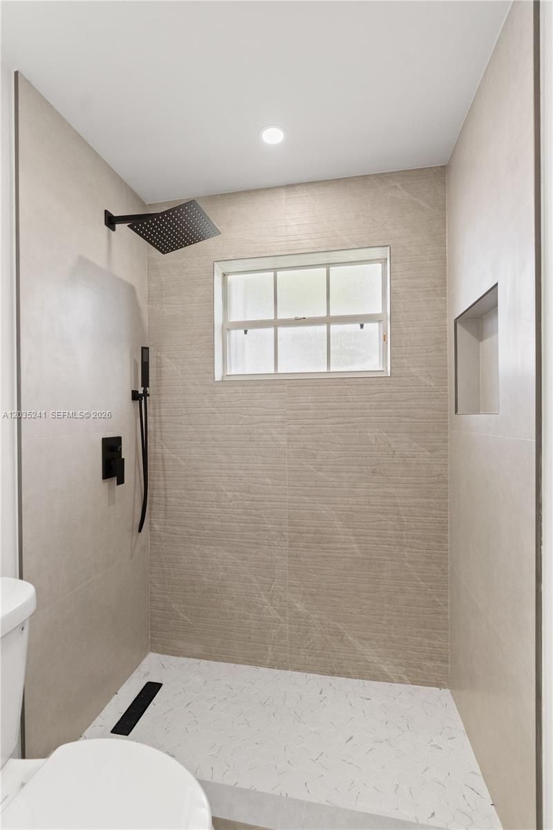 15153 NW 89th Pl, Miami Lakes, FL 33018 Photo