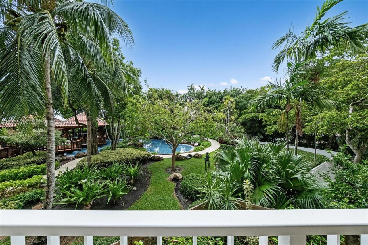 2000 Towerside Ter , Unit 412, Miami, FL 33138 Photo