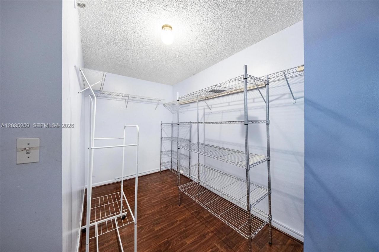 2000 Towerside Ter , Unit 412, Miami, FL 33138 Photo