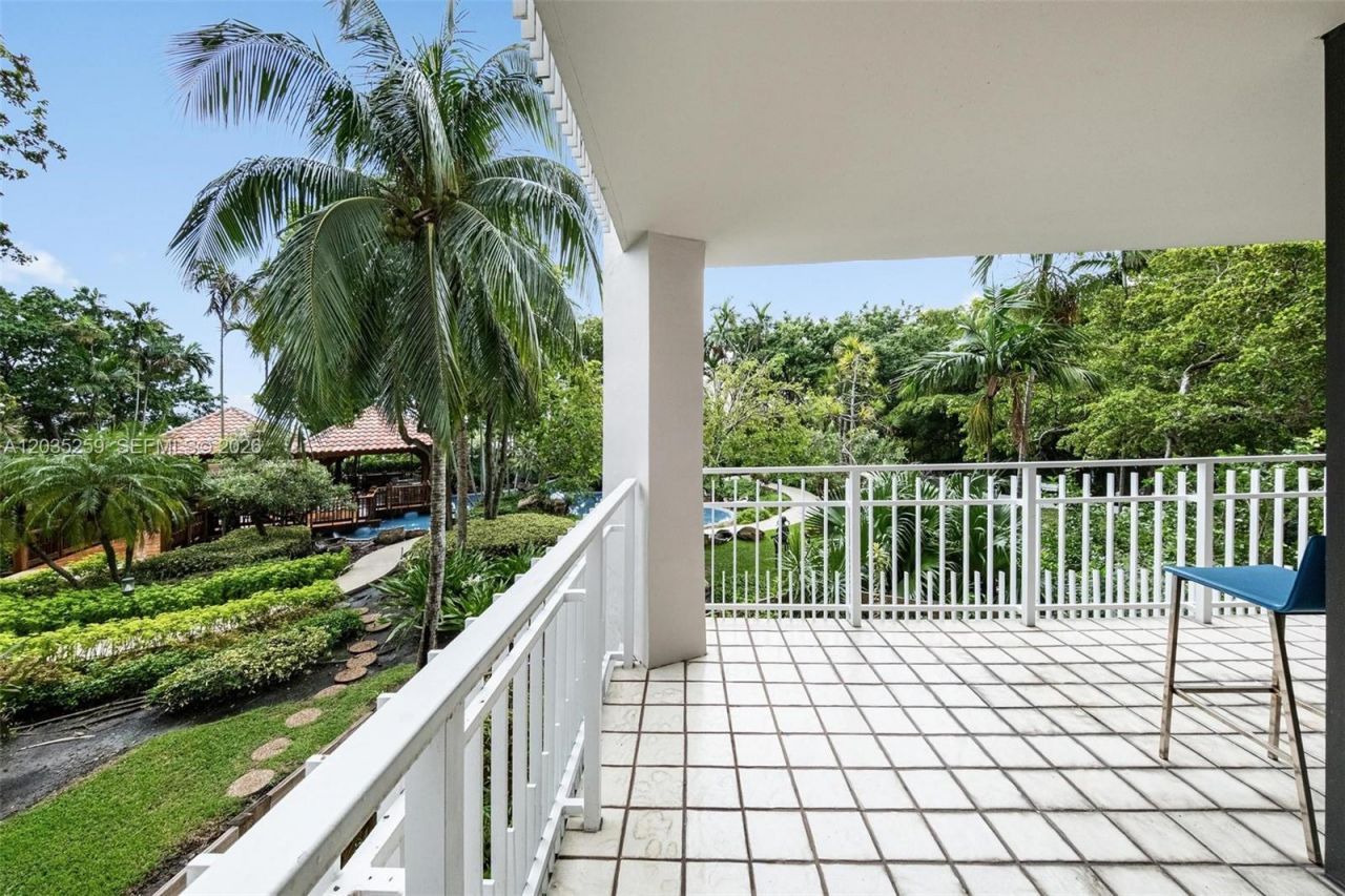 2000 Towerside Ter , Unit 412, Miami, FL 33138 Photo