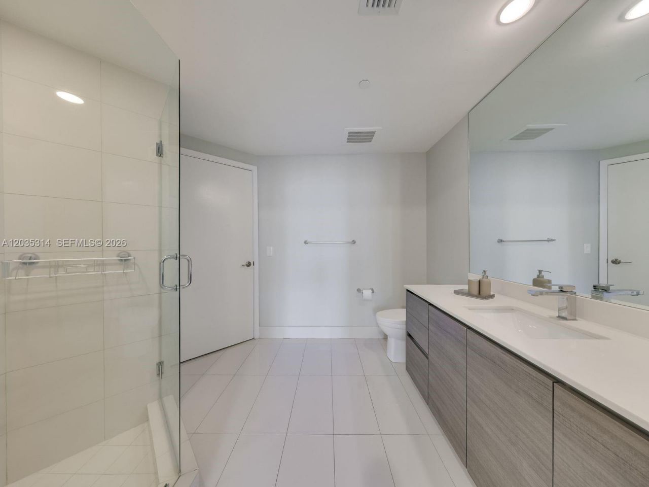 1100 S Miami Ave , Unit 3411, Miami, FL 33130 Photo