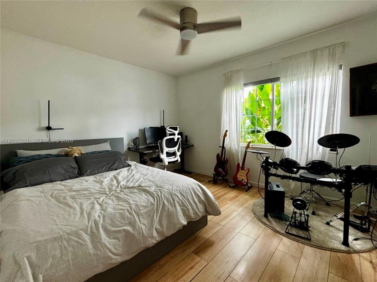 745 S Shore Dr , Miami Beach, FL 33141 Photo