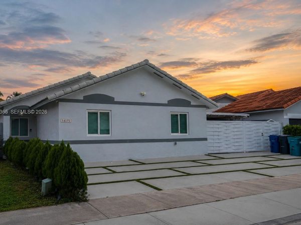 14172 SW 148th Pl , Miami, FL 33196