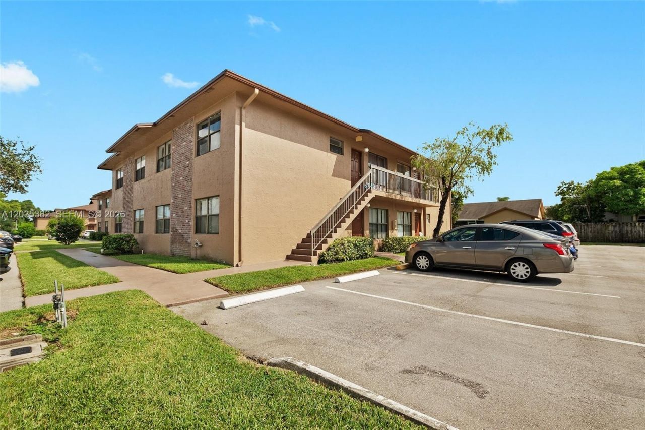 10053 Winding Lake Rd , Unit 101, Sunrise, FL 33351 Photo