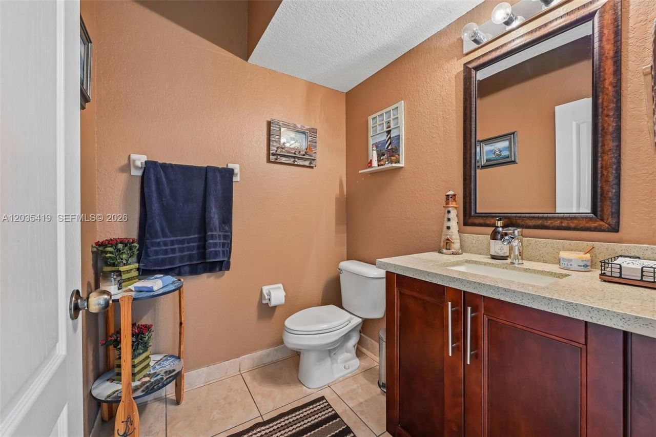 18159 NW 90th Ave , Hialeah, FL 33018 Photo