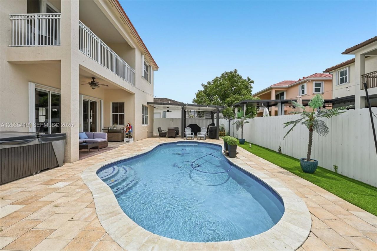 18159 NW 90th Ave , Hialeah, FL 33018 Photo
