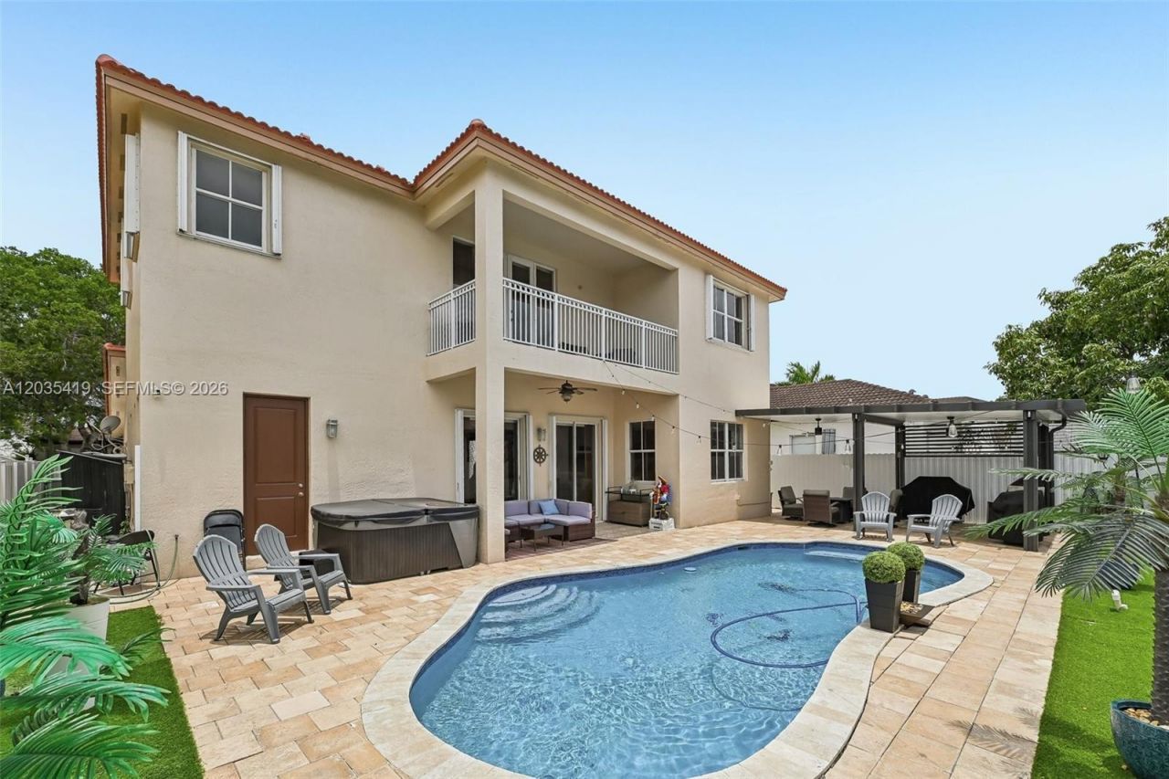 18159 NW 90th Ave , Hialeah, FL 33018 Photo