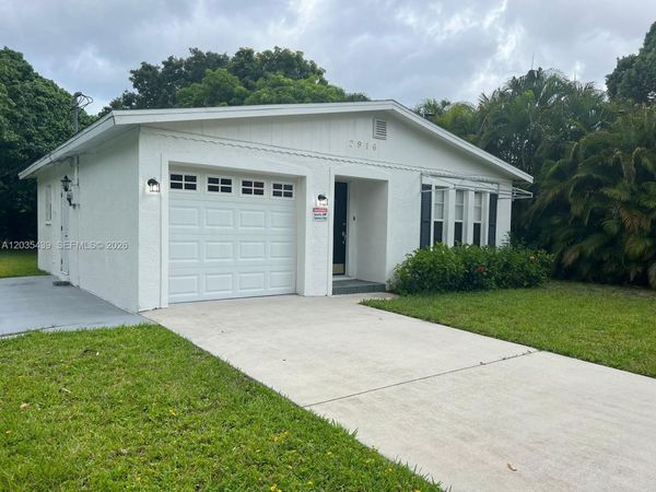2916 12th Ave , Vero Beach, FL 32960