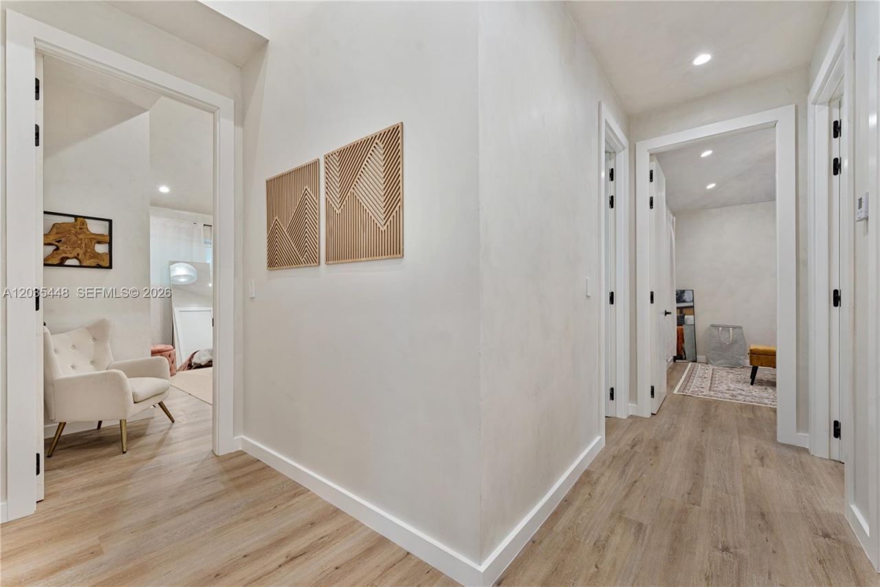520 Bay Point Rd , Miami, FL 33137 Photo