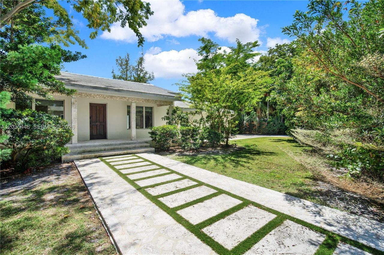 520 Bay Point Rd , Miami, FL 33137 Photo