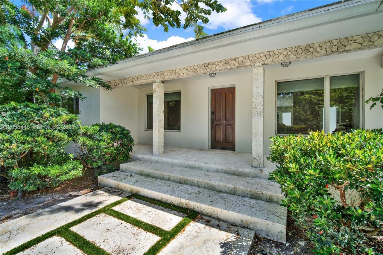 520 Bay Point Rd , Miami, FL 33137 Photo