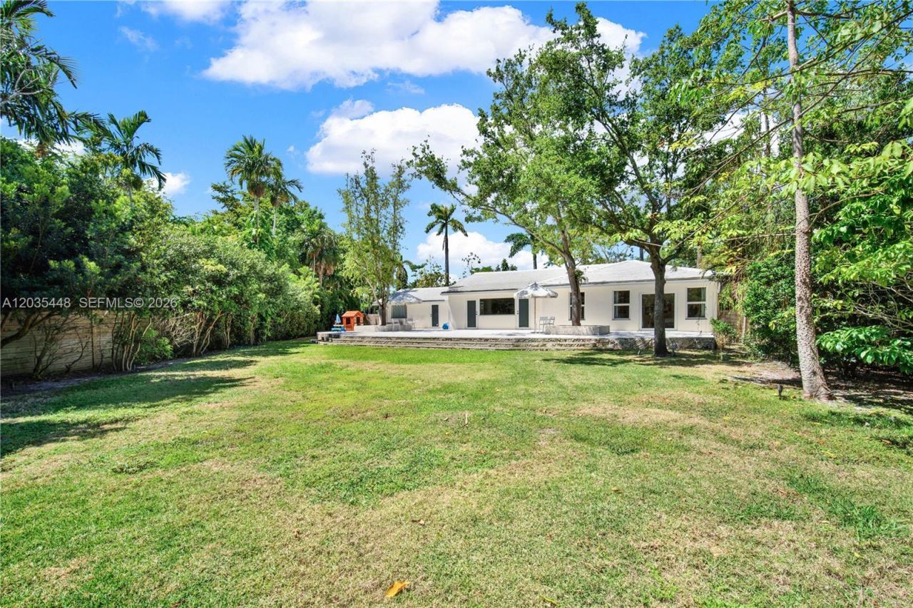 520 Bay Point Rd , Miami, FL 33137 Photo