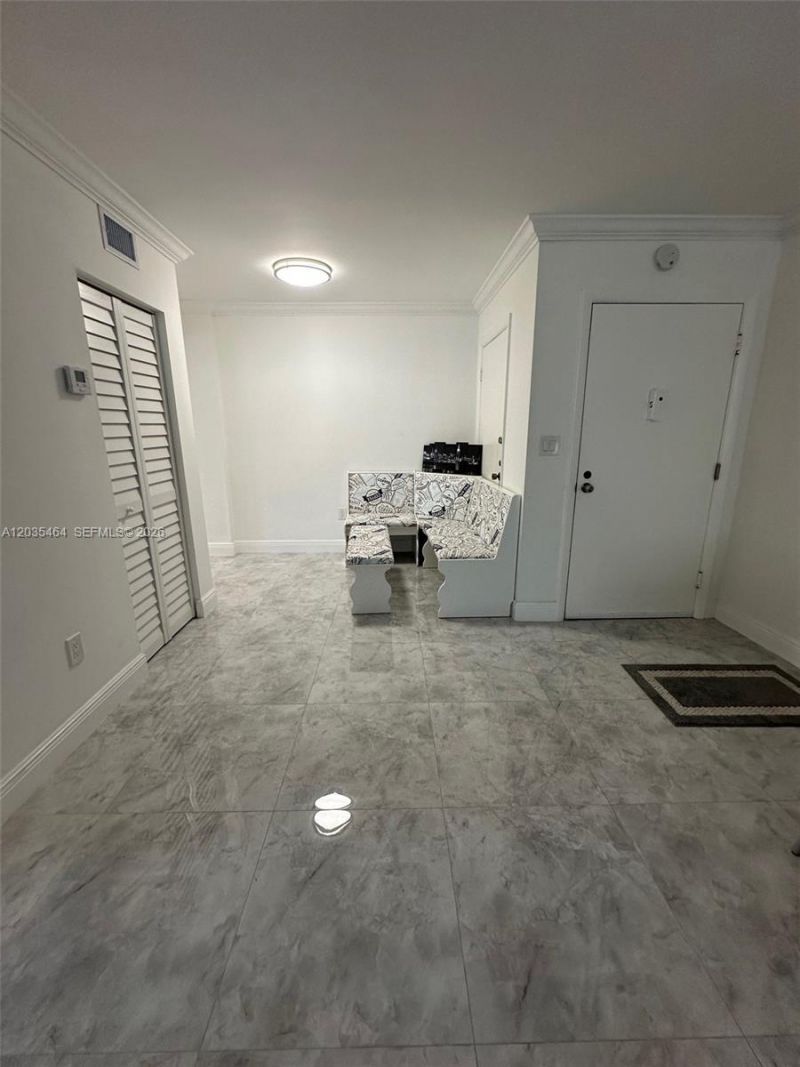 245 18th St , Unit 401, Miami Beach, FL 33139 Photo