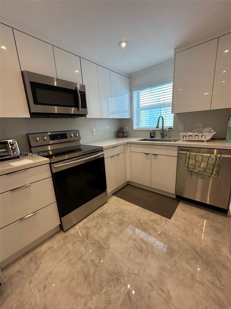 245 18th St , Unit 401, Miami Beach, FL 33139 Photo