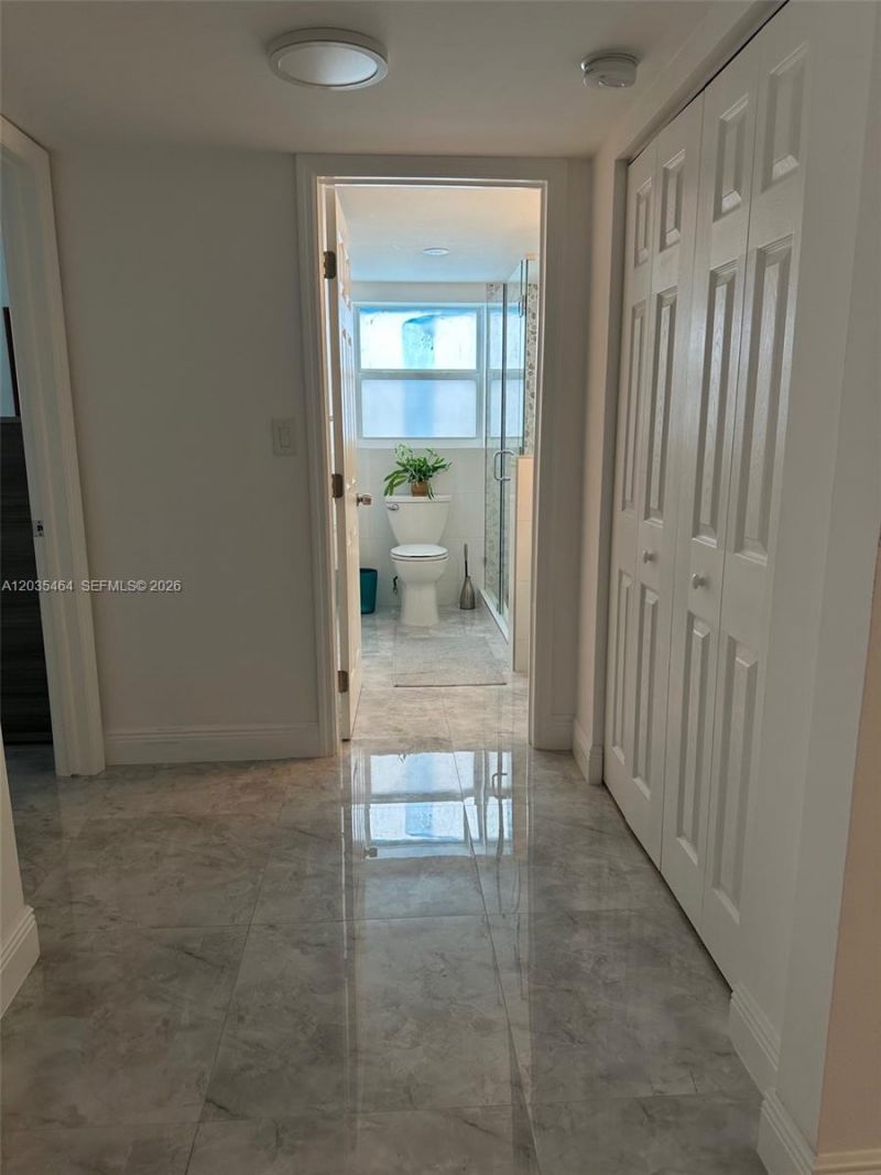 245 18th St , Unit 401, Miami Beach, FL 33139 Photo