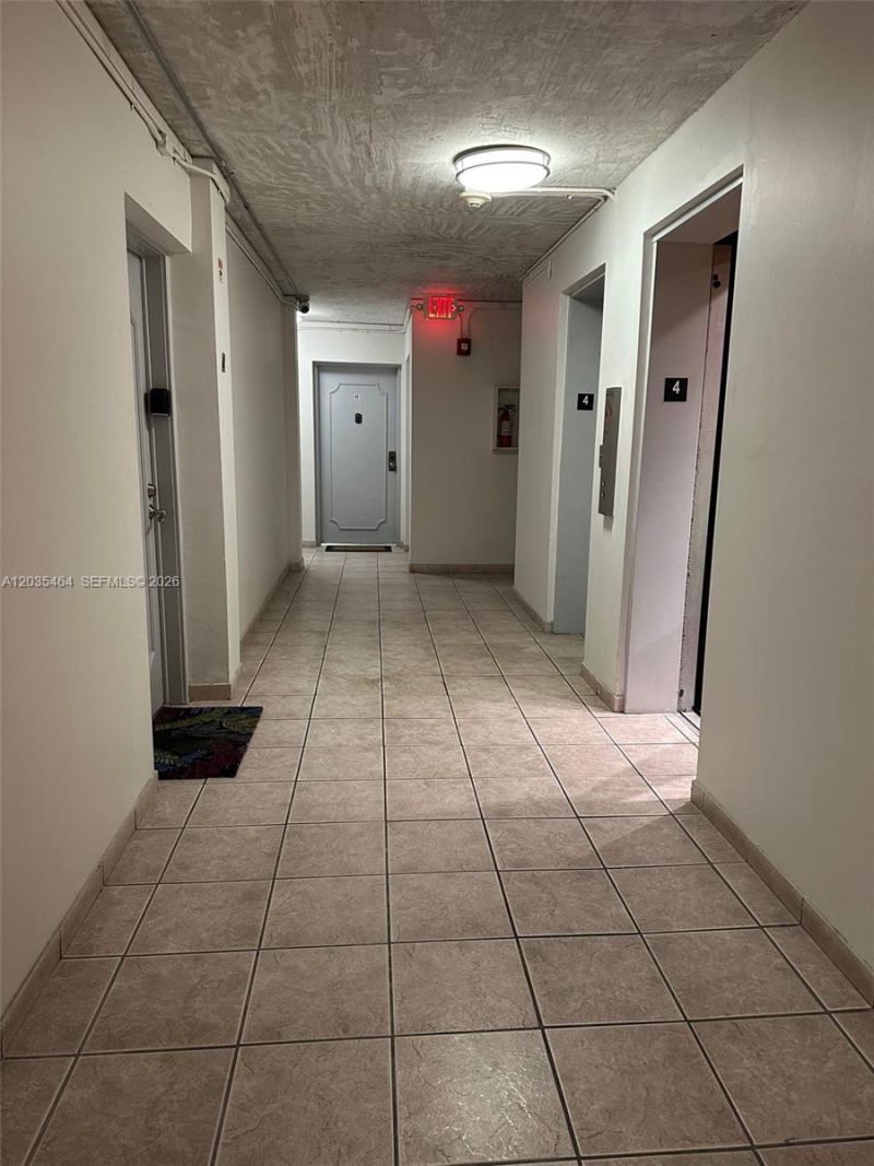 245 18th St , Unit 401, Miami Beach, FL 33139 Photo