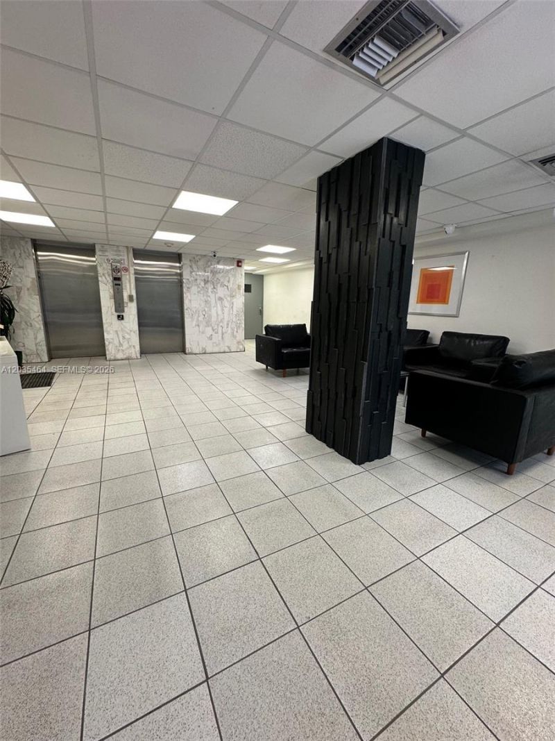 245 18th St , Unit 401, Miami Beach, FL 33139 Photo