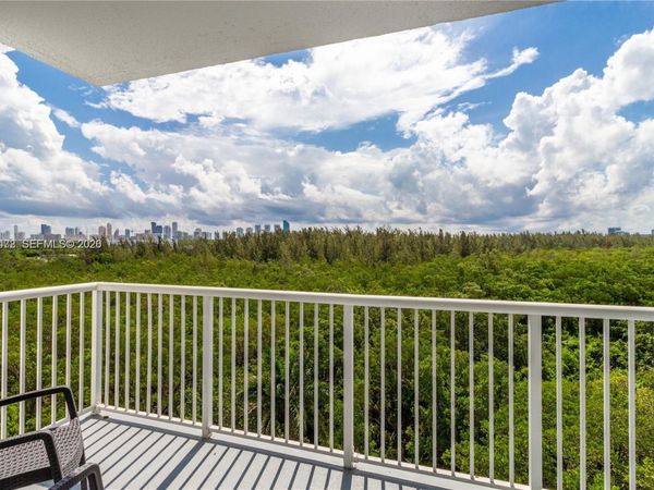 14951 Royal Oaks Ln , Unit 708, North Miami, FL 33181