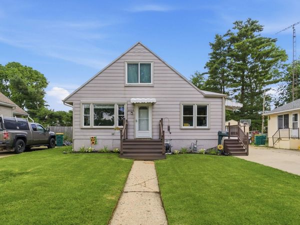 2520 Normandy Drive, Mishawaka, IN 46545