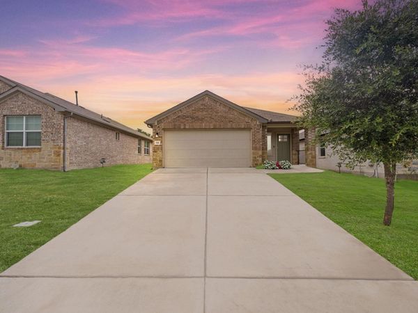 158 Jayden DR, Kyle, TX 78640