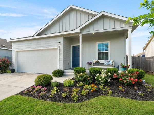 221 Gabriels Bluff DR , Georgetown, TX 78626