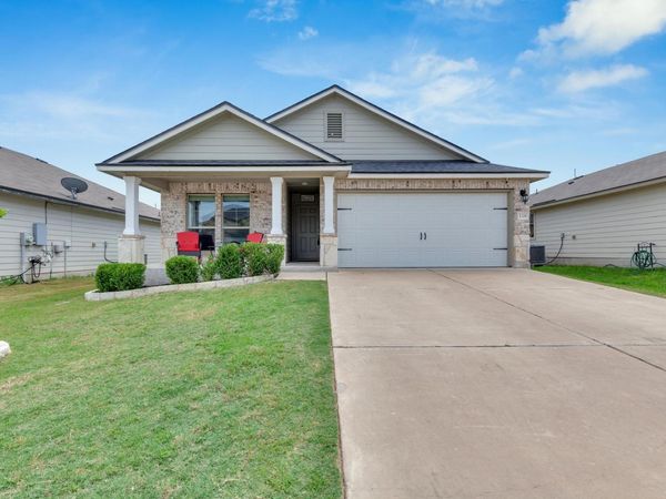 119 Beth Ann LOOP , Taylor, TX 76574