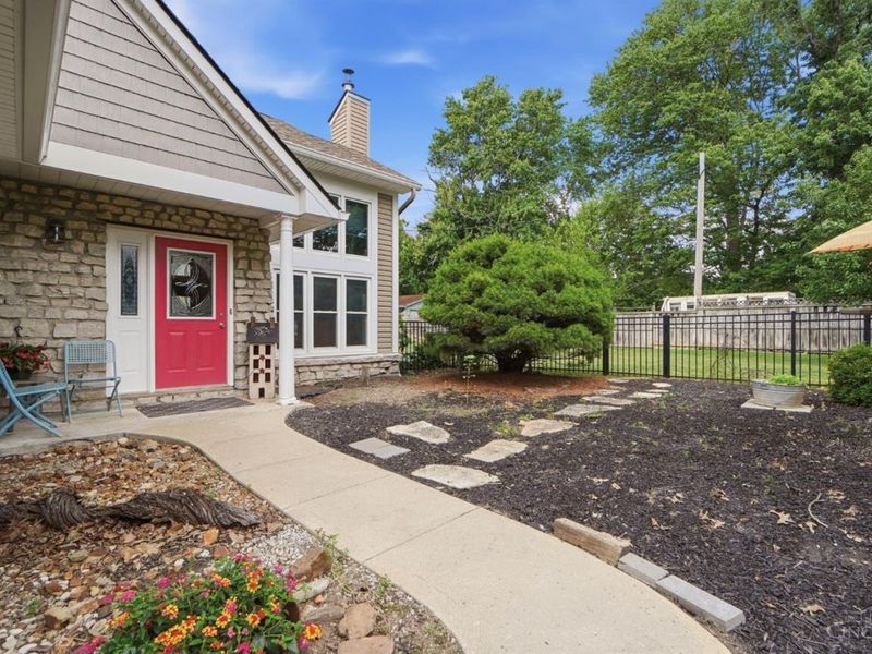 8183 Sibcy Road, Hamilton Twp, OH 45039 Photo 4