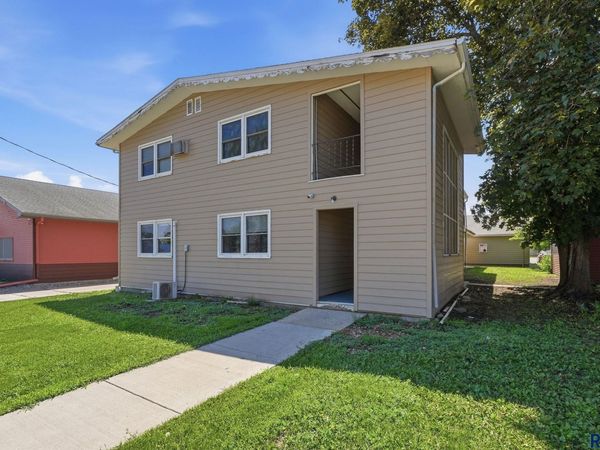 511 -517 Main St S S, Lennox, SD 57039