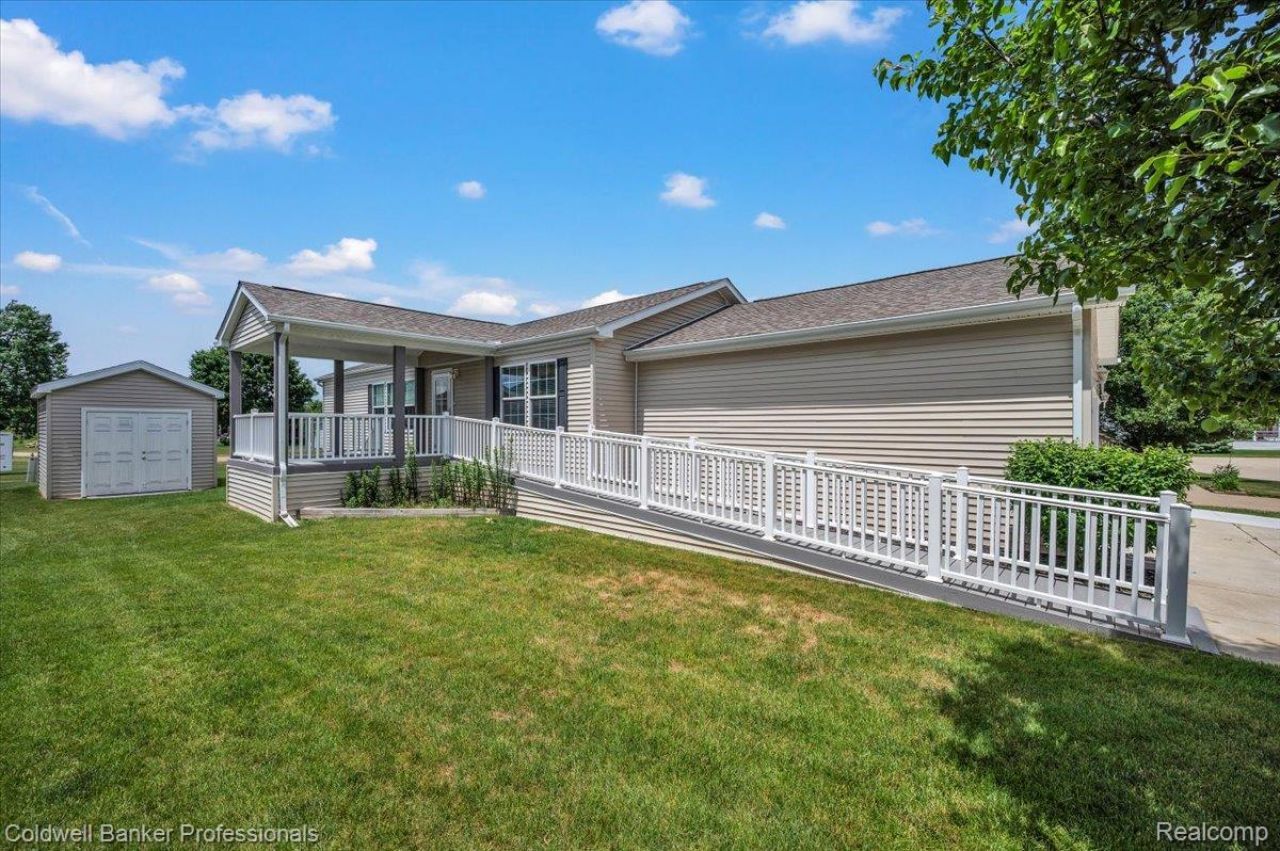 289 Pompano Court, Lapeer Township, Mi 48446 Main Photo
