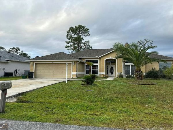 20 Roxanne Lane, Palm Coast, FL 32164