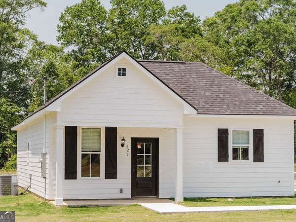 110 Pine Point Circle, Sylvester, GA 31791