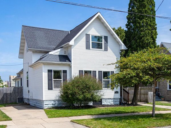 138 N Locust STREET, Appleton, WI 54914