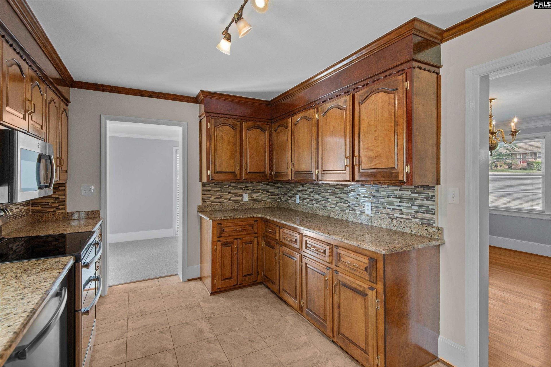 2711 North Beltline Boulevard Photo 13