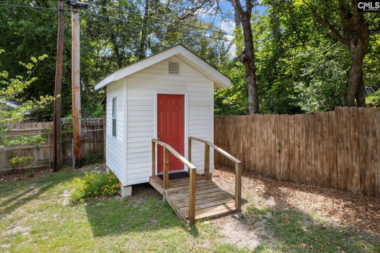 2711 North Beltline Boulevard Photo 35