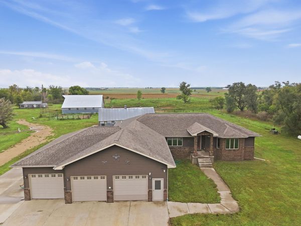 38338 265th St, Stickney, SD 57375