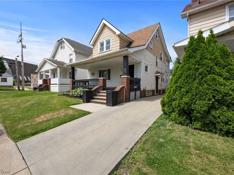 4948 E 106th Street, Garfield Heights, OH 44125 Photo 2