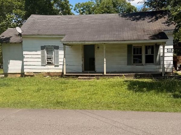 517 N College St., Booneville, MS 38829
