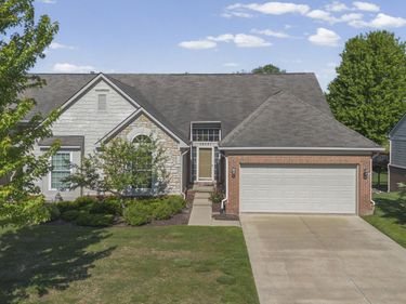 28061 Tremonte Drive, Unit 70, New Hudson, MI 48165