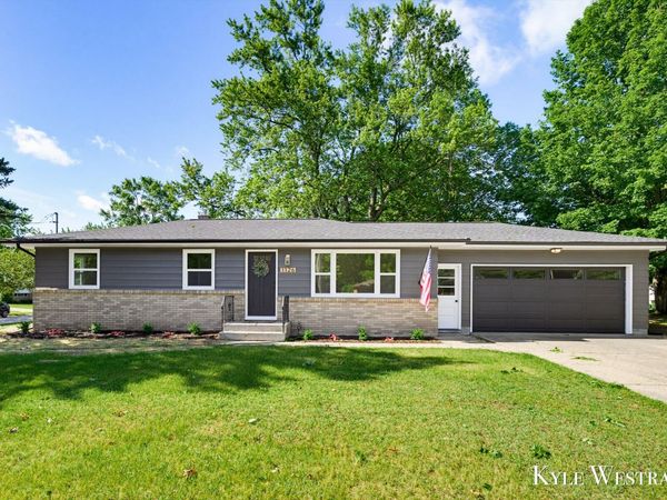 1126 3 Mile Road NW, Grand Rapids, MI 49544