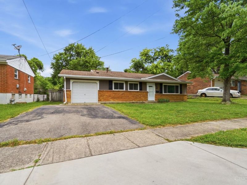 838 W Kemper Road, Forest Park, OH 45240 Photo 3