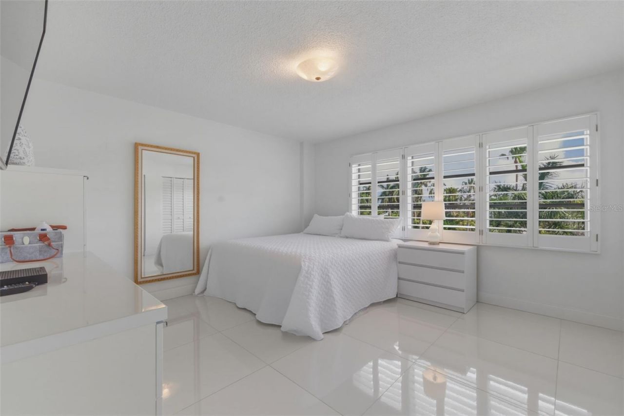 1100 N Shore Drive Ne, Unit 304, Saint Petersburg, FL 33701 Photo