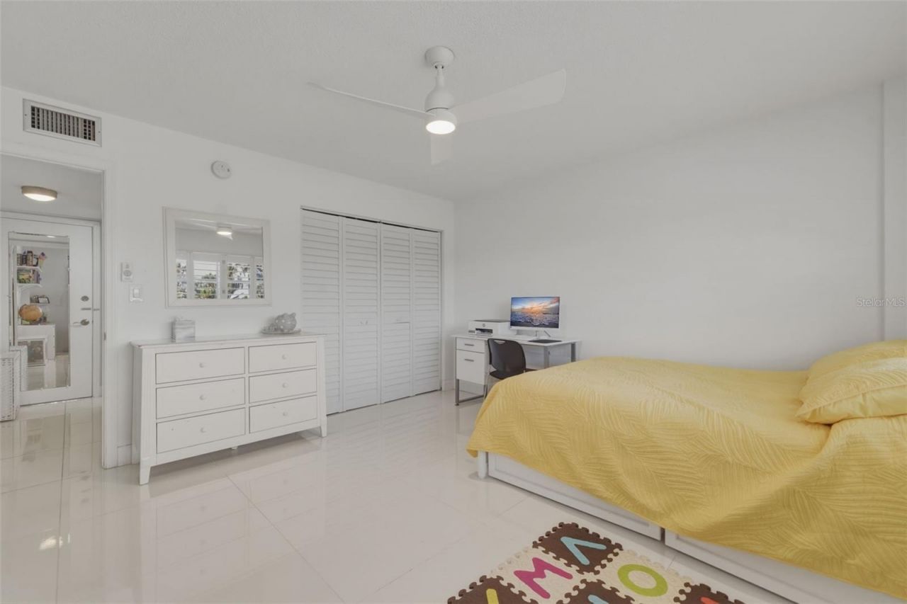1100 N Shore Drive Ne, Unit 304, Saint Petersburg, FL 33701 Photo