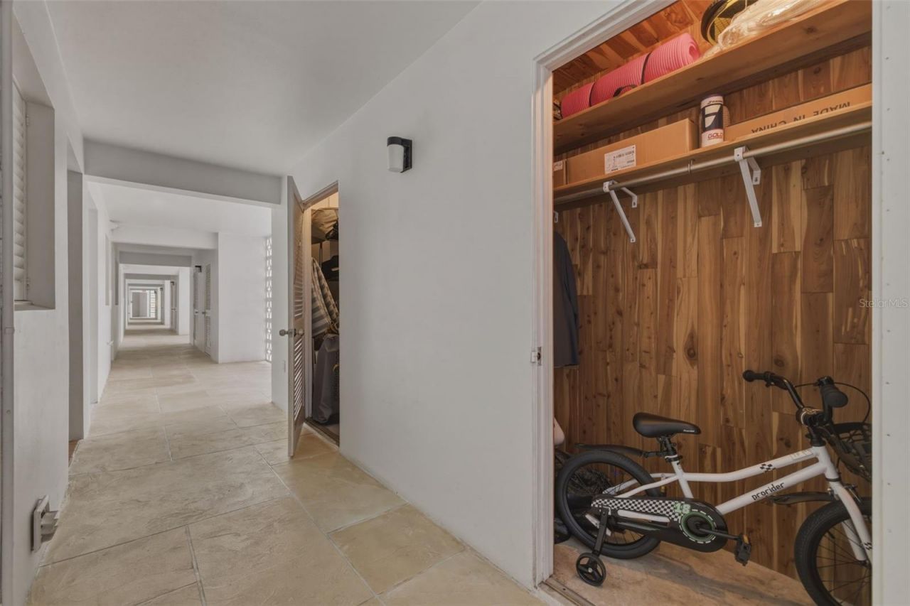1100 N Shore Drive Ne, Unit 304, Saint Petersburg, FL 33701 Photo