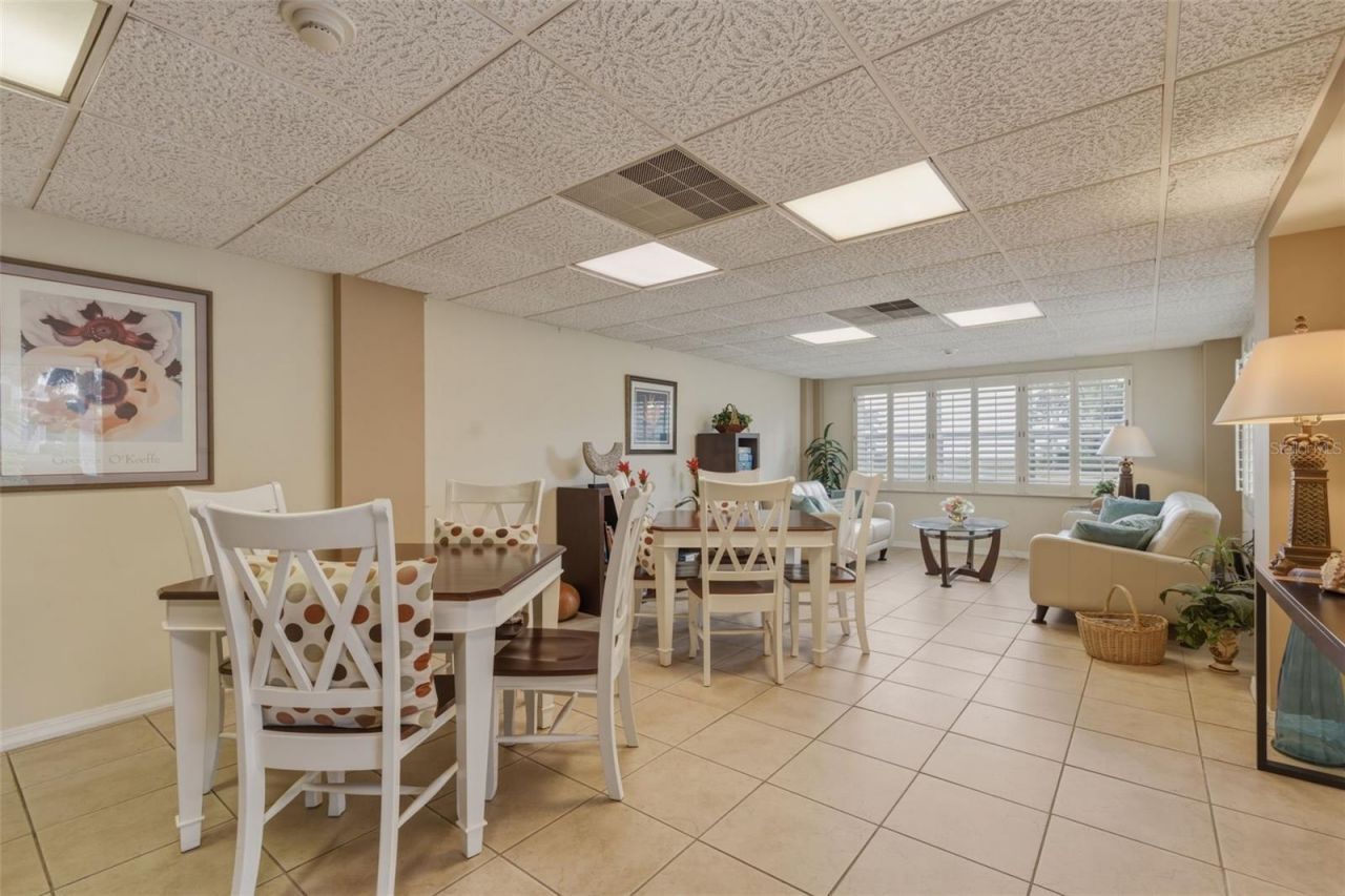 1100 N Shore Drive Ne, Unit 304, Saint Petersburg, FL 33701 Photo