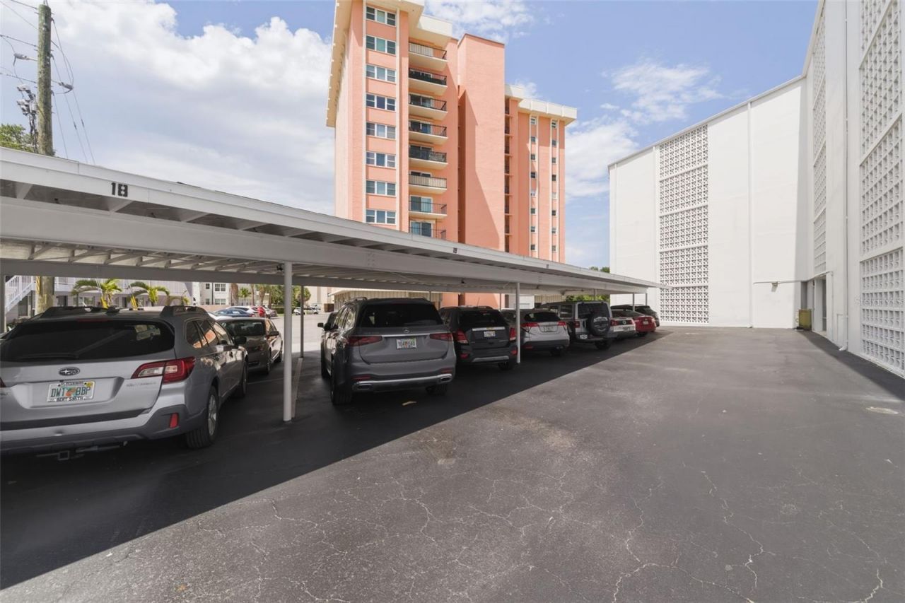 1100 N Shore Drive Ne, Unit 304, Saint Petersburg, FL 33701 Photo
