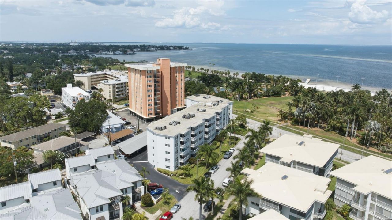 1100 N Shore Drive Ne, Unit 304, Saint Petersburg, FL 33701 Photo