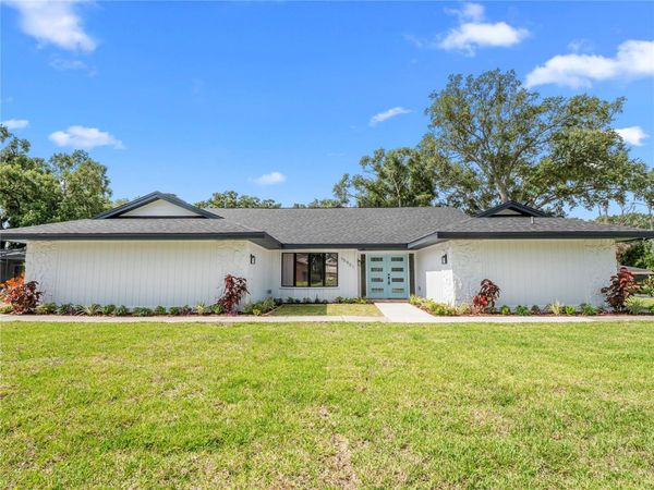 15901 DOVER CLIFFE DRIVE , LUTZ, FL 33548